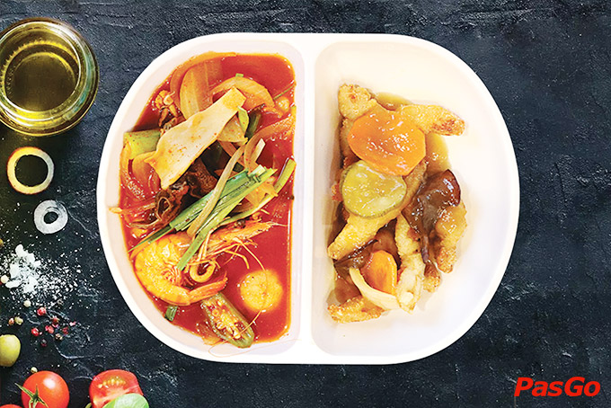 Nhà hàng Sinjeon Tokbokki – Jung Dayul Hồ Tùng Mậu 8