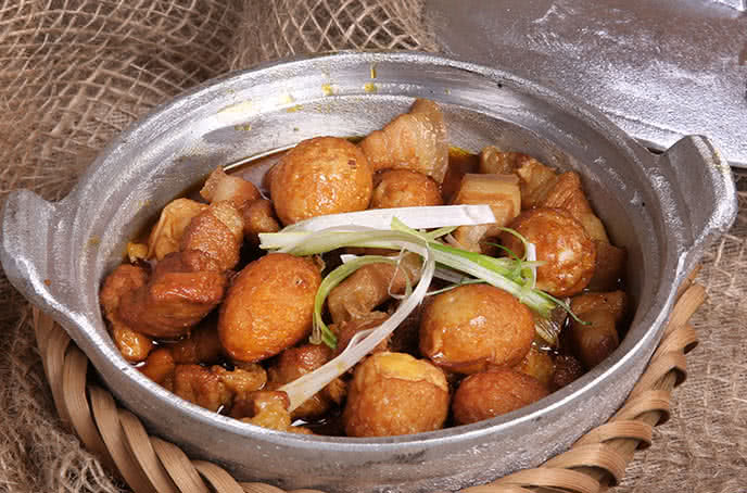 nhà hàng gia viên bà triệu 8