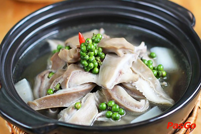 Lê La Quán Cách Mạng Tháng 8 12