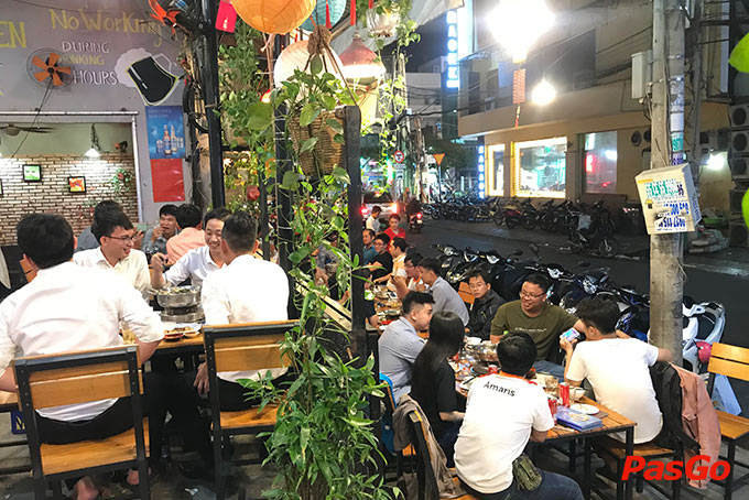 Lê La Quán Cách Mạng Tháng 8 15