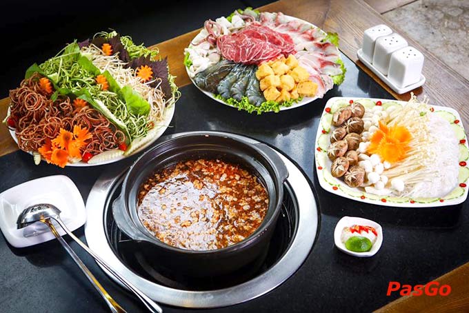 nhà hàng sukhumvit station trung liệt 11