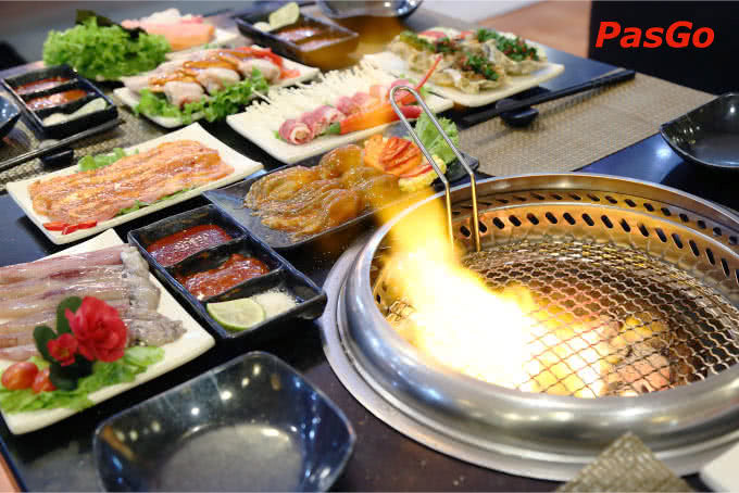 nha-hang-buffet-ngon-nhat-o-times-city-6