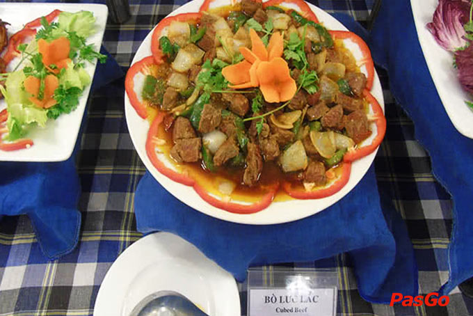 Top 20 địa chỉ ăn buffet ngon rẻ, được yêu thích ở TP HCM 9