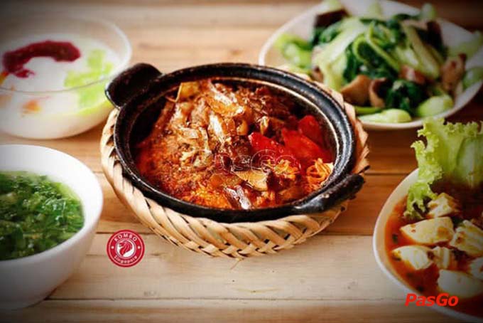 Nhà hàng Cơm niêu Singapore Kombo
