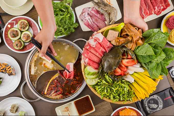 Top 10 nhà hàng buffet trưa ngon, nổi tiếng nhất ở Đà Nẵng 9