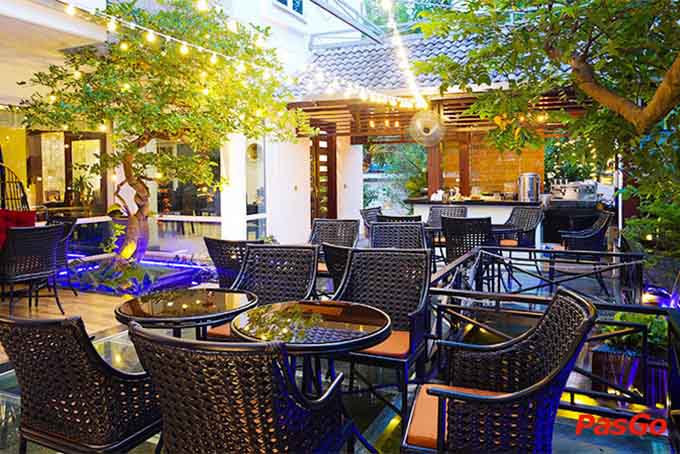 Top 10 địa điểm ăn uống ngon, hút khách nhất ở Hồ Tây 7