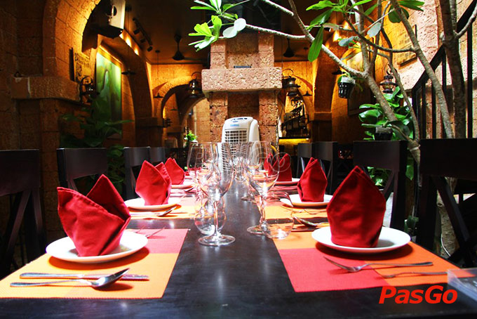 Top 10 nhà hàng tổ chức, đặt tiệc 20/10 lý tưởng ở Đà Nẵng 2