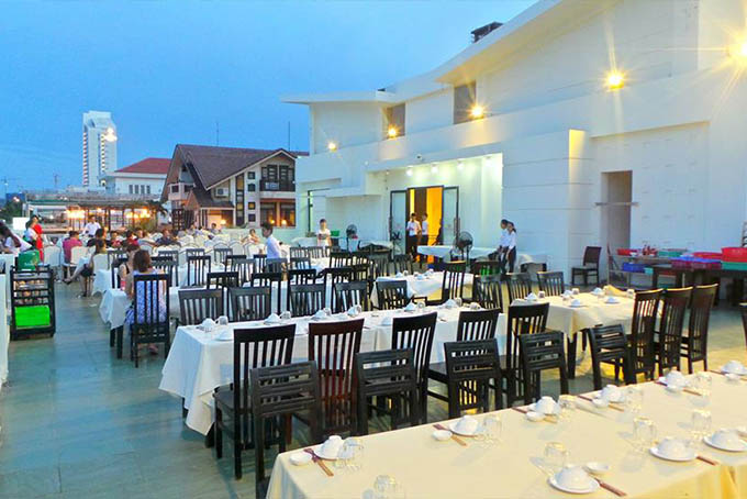 top 10 nhà hàng tổ chức, đặt tiệc Trung Thu lý tưởng ở Đà Nẵng 9