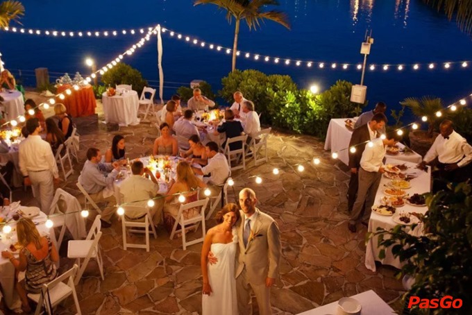 Nhà hàng tiệc cưới sang trong hcm 10