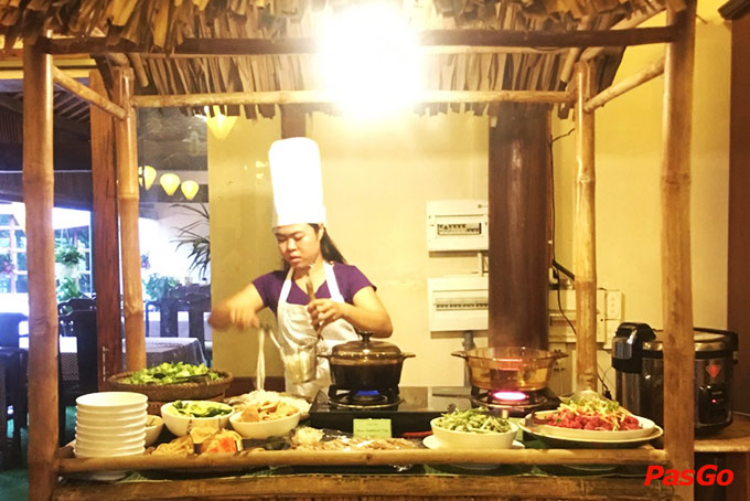 Viettown Garden Restaurant Hội An 15