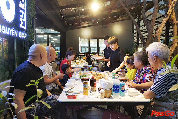 Nhà hàng 168 Mỹ Khê Đường Võ Nguyên Giáp 3