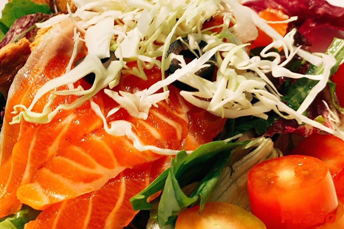 Thưởng thức món ăn ngon bếp trưởng tuyển chọn nguyên liệu tươi mới kết hợp với cách chế biến tinh tế của ẩm thực Pháp…