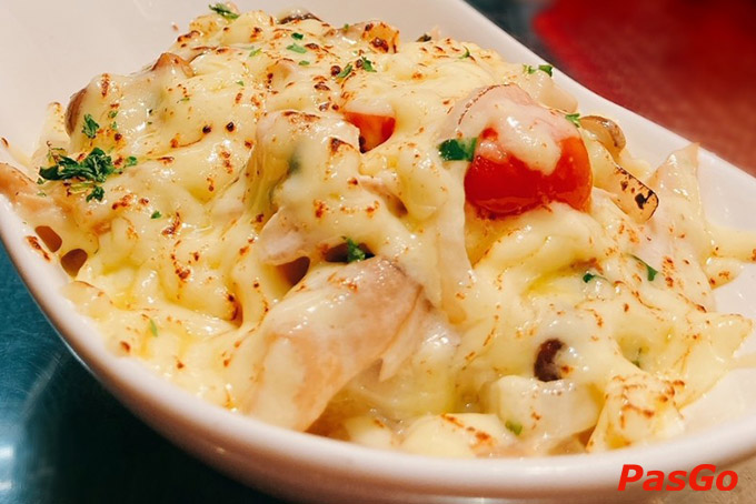 Thưởng thức món ăn ngon bếp trưởng tuyển chọn nguyên liệu tươi mới kết hợp với cách chế biến tinh tế của ẩm thực Pháp…