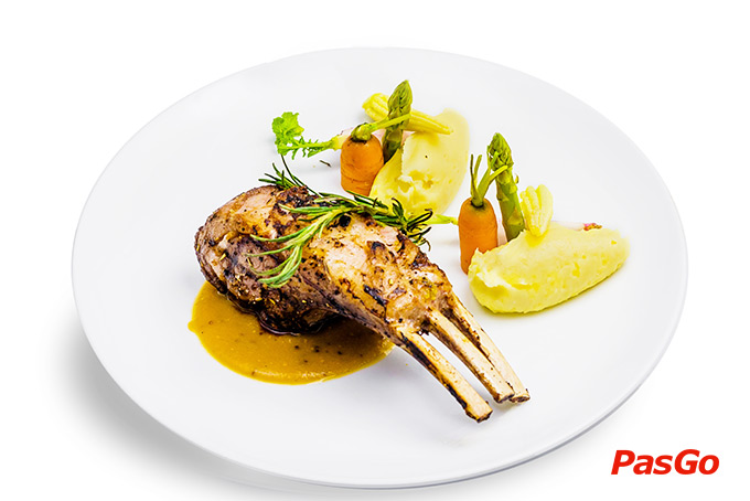 Nhà hàng QT – Premium Tô Hiến Thành5