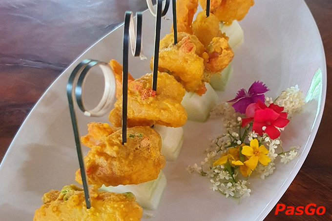 Ngoài các món ăn Việt, món ăn Hoa của nhà hàng đang ngày càng hoàn thiện và phát triển