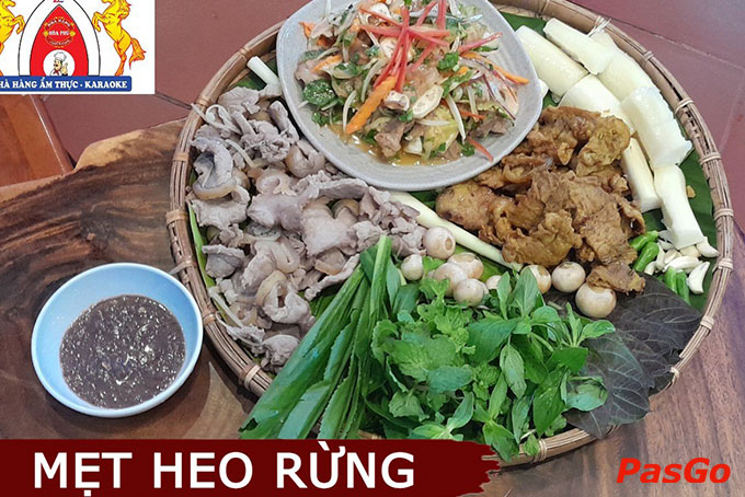 Và nhiều món ăn đặc sắc khác đang chờ bạn khám phá!