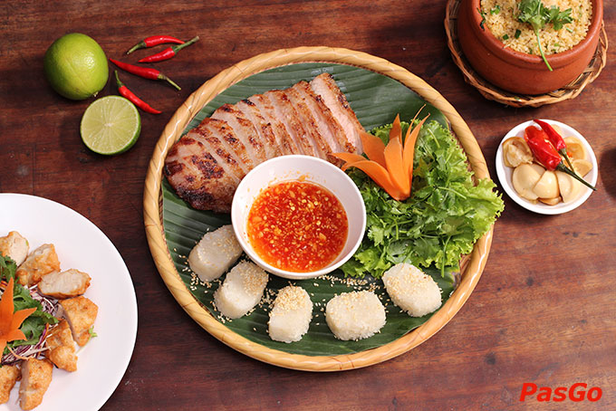 Ẩm Thực Quê Nhà là một trong những thương hiệu chuyên ẩm thực Việt nổi tiếng tại Sài Gòn