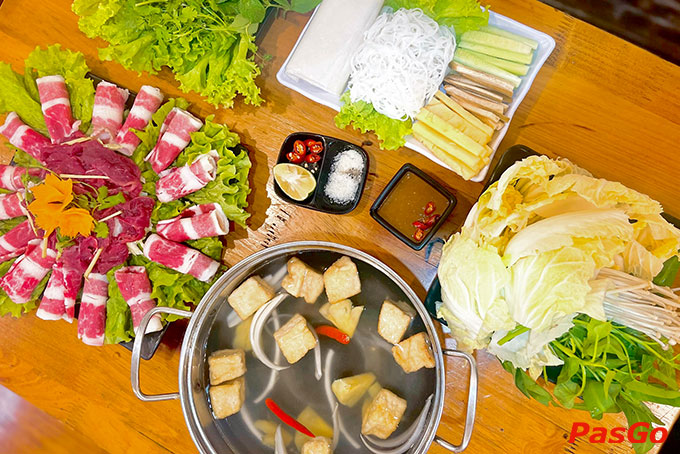 Những món nhậu tại nhà hàng Ba Tùng Quán đa dạng về chủng loại, đủ để thỏa mãn sự ưa thích của mọi thực khách