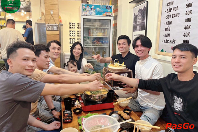 Không gian rộng rãi, thoải mái cùng với đội ngũ nhân viên chuyên nghiệp, yêu nghề chắc chắn sẽ khiến bạn hài lòng khi đến vớ iBa Tùng Quán Kim Mã