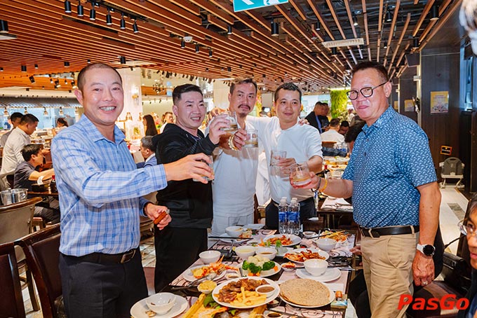 Nhà hàng là nơi lý tưởng cho mọi sự kiện lớn nhỏ từ ăn gia đình, gặp gỡ bạn bè cho đến sinh nhật, họp mặt, liên hoan…