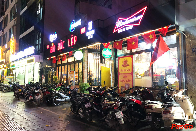 Nhà hàng Bia Độc Lập Khúc Thừa Dụ 11