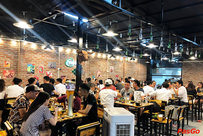 Nhà hàng Bia Độc Lập Khúc Thừa Dụ 14