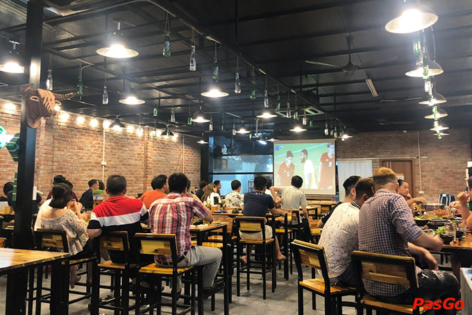 Nhà hàng Bia Độc Lập Khúc Thừa Dụ 15
