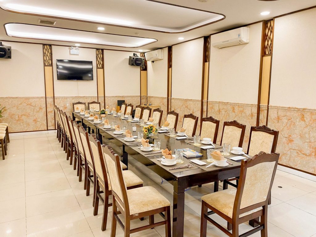 Biển Dương 6 - Cách Mạng Tháng 8-18