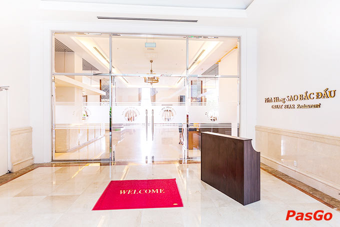 Thưởng thức bữa tiệc buffet Á - Âu tại khách sạn 5 sao14