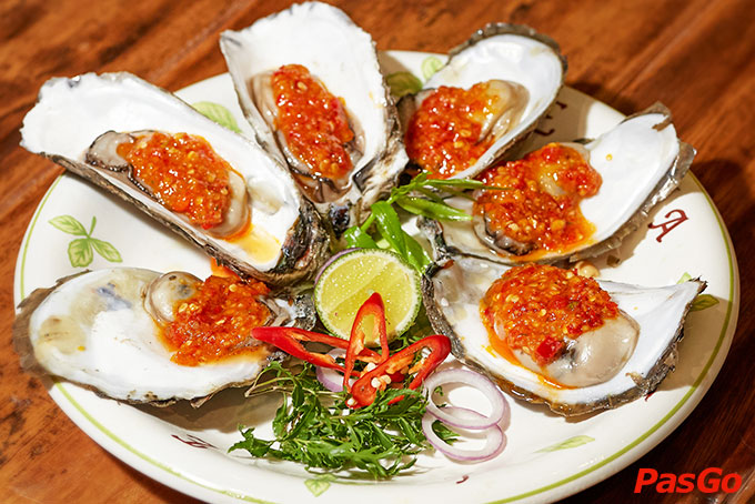 Bốc Food & Beer Garden - Ung Văn Khiêm-10