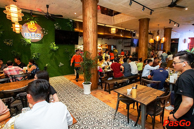 Bốc Food & Beer Garden - Ung Văn Khiêm-2