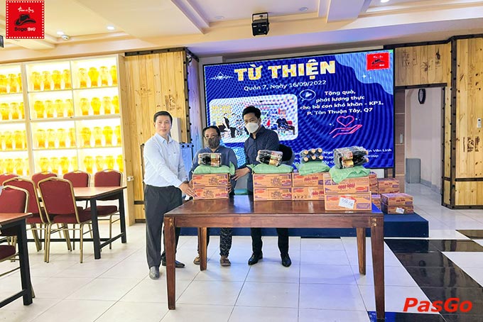 Bơgơ BBQ thường xuyên tổ chức hoạt động từ thiện nhằm giúp đỡ những mảnh đời kém may mắn, lan tỏa yêu thương đến mọi ngườ