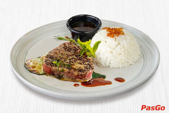 Mỗi món ăn ở Boomerang đều được lựa chọn kỹ lưỡng từ khâu nguyên liệu phải đạt chuẩn sạch, chất lượng, cho đến hương vị nêm nếm vừa ăn khi mang đến phục vụ bạn