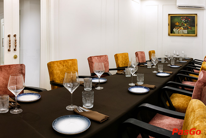 Bạn muốn tìm nơi để chill cùng bạn bè ngay trung tâm phố đi bộ thì hãy ghé Boomerang để thưởng thức tiệc bia hảo hạng và nhâm nhi vài món ngon quen thuộc ngay thôi nào!!!