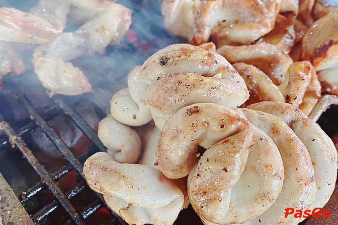 Thịt Bò Tơ Tây Ninh Kết hợp cùng hơn 300 loại nguyên liệu ngon sạch được nhập ngay khi thu hái, cùng công thức chế biến tỉ mỉ, bài bản được chăm chút mỗi ngày