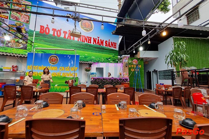 Không gian Bò Tơ Tây Ninh Năm Sánh Gò Vấp rộng rãi, thoáng mát