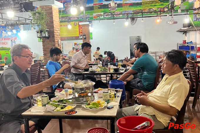 Nhà hàng Tây Ninh Năm Sánh Gò Vấp sẽ là nơi tụ tập, quây quần gia đình hứa hẹn chiều lòng mọi nhu cầu của thực khách