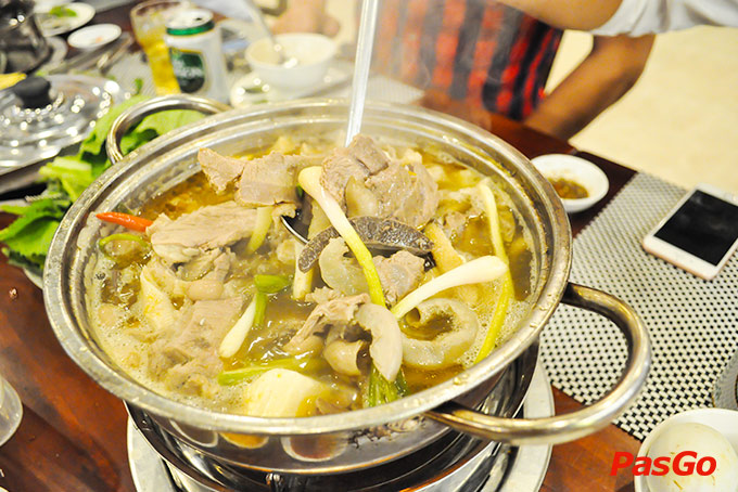 Nhà hàng Bò Zallo Lê Thành Phương 5