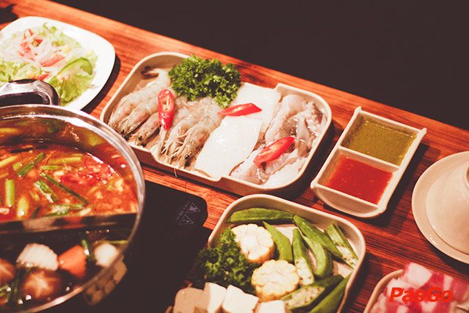 Nhà hàng Buffet BBQ Hotpot HongKong New Complex 302 Cầu Giấy 7