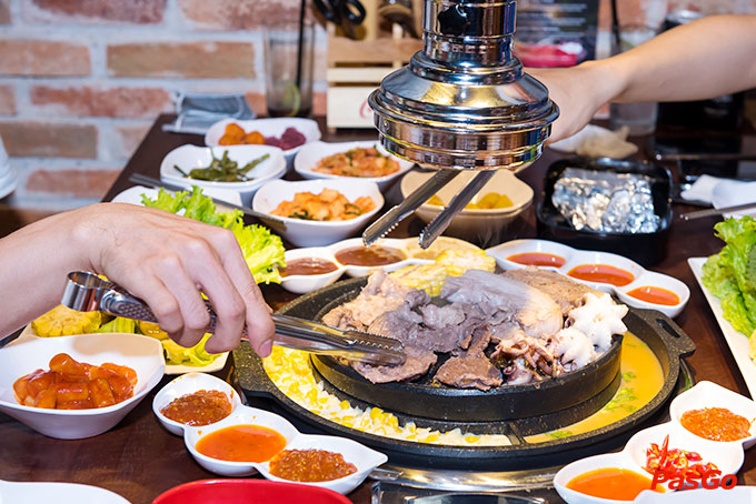 Nhà hàng Buzza BBQ - Korean Grill Nowzone quận 1 1