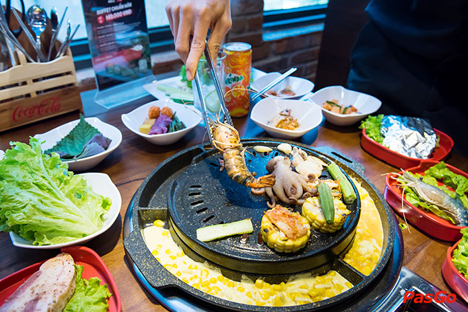 Nhà hàng Buzza BBQ - Korean Grill Nowzone quận 1 4