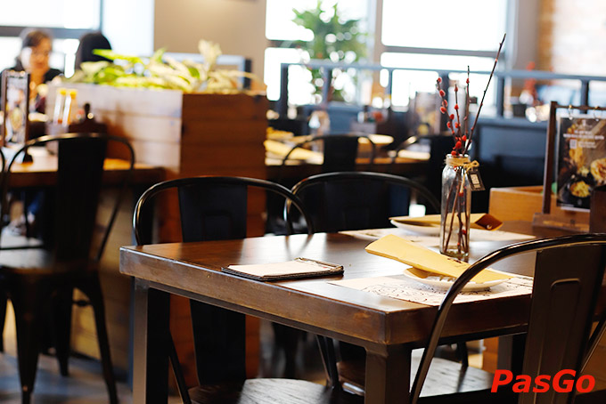 Buzza Pizza mang đến một không gian vừa cổ điển, vừa hiện đại nhưng lại vô cùng ấm cúng