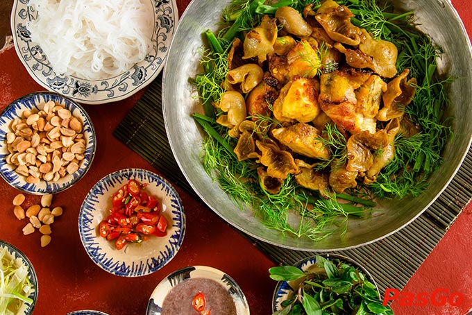 Chả Cá Hàng Sơn Aeon Mall Long Biên là nhà hàng chuyên chả cá, nằm cùng hệ thống với chuỗi nhà hàng Chả Cá Hàng Sơn nổi tiếng đất Hà Thành