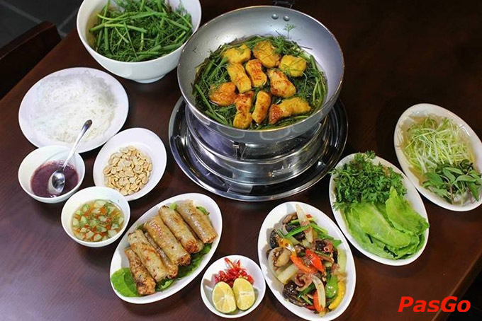 Nhà hàng Chả Cá Ngon Dương Đình Nghệ sở hữu menu đa dạng và phong phú về các món ăn từ cá tươi, từ những món truyền thống đến những món ăn độc đáo