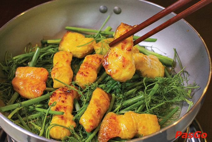 Nhà hàng Chả Cá Ngon Dương Đình Nghệ sở hữu menu đa dạng và phong phú về các món ăn từ cá tươi, từ những món truyền thống đến những món ăn độc đáo