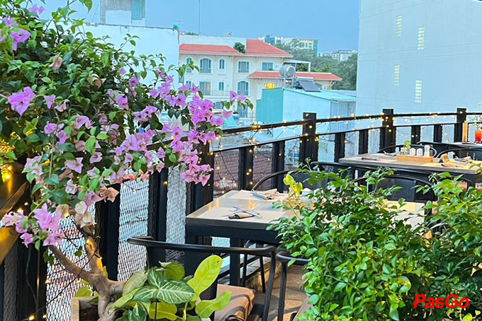 Chanh Bistro Rooftop Saigon - Lý Tự Trọng-9