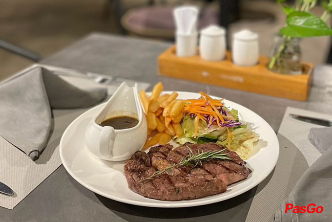 Chanh Bistro Rooftop Saigon - Lý Tự Trọng-2