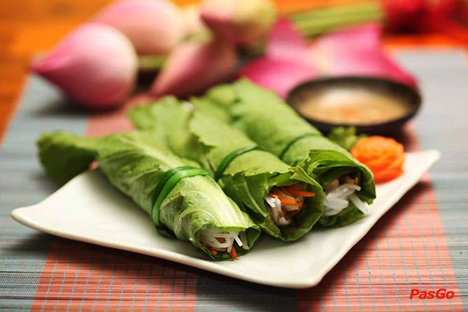 Chay Hoan Hỷ Bà Huyện Thanh Quan 2