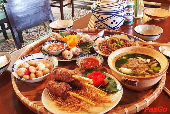 Chị Em Quán Công Trường Quốc Tế Quận 3 11