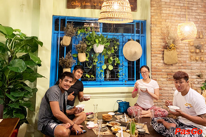 Chị Em Quán Công Trường Quốc Tế Quận 3 14